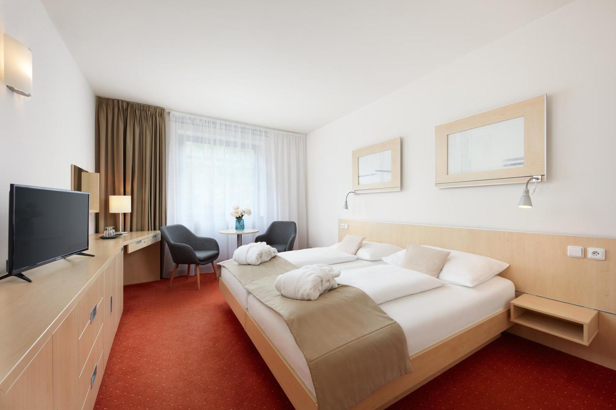 Spa Hotel Felicitas Poděbrady Buitenkant foto